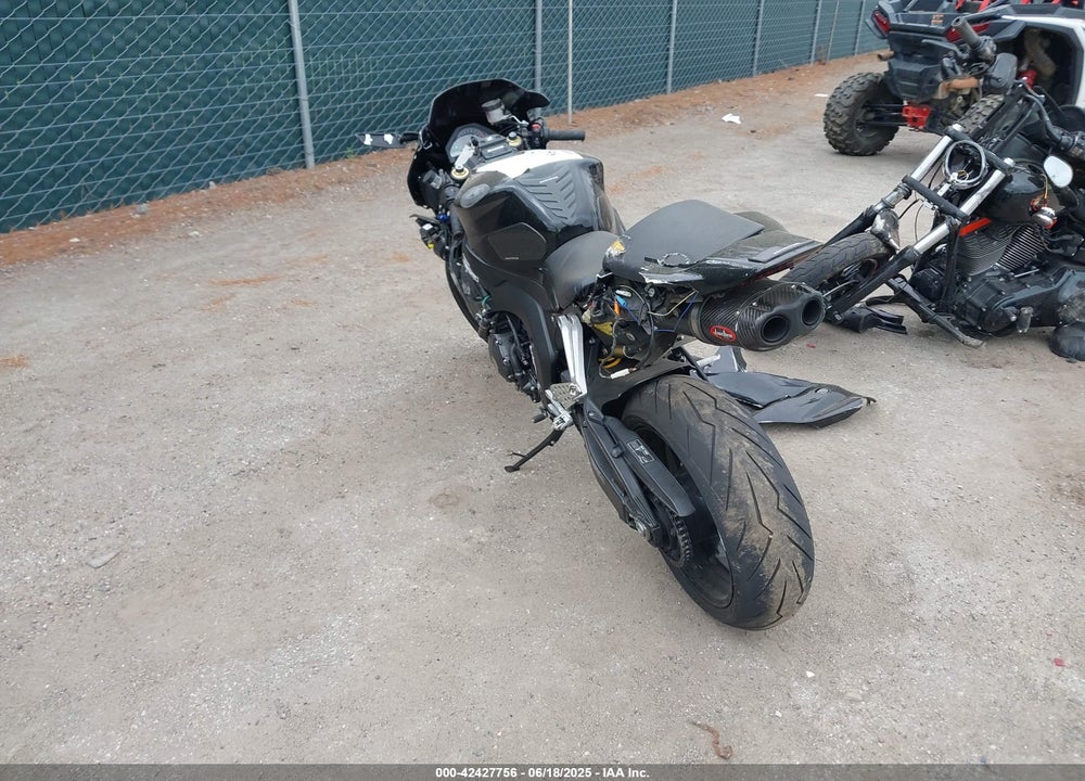 2007 HONDA CBR1000 RR VIN: JH2SC570X7M306572