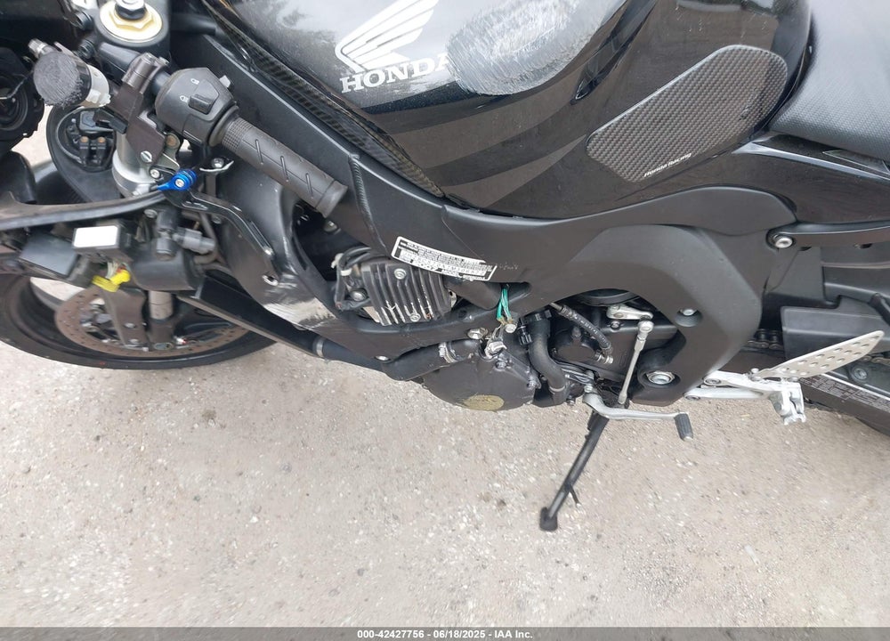 2007 HONDA CBR1000 RR VIN: JH2SC570X7M306572