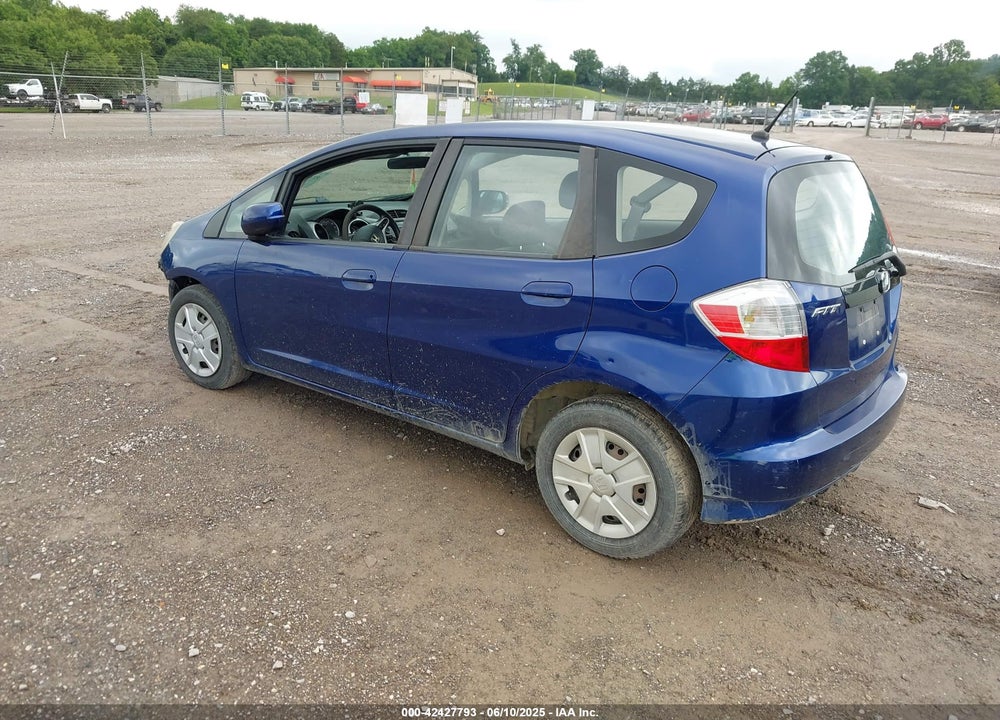 2012 HONDA FIT VIN: JHMGE8H38CC014615
