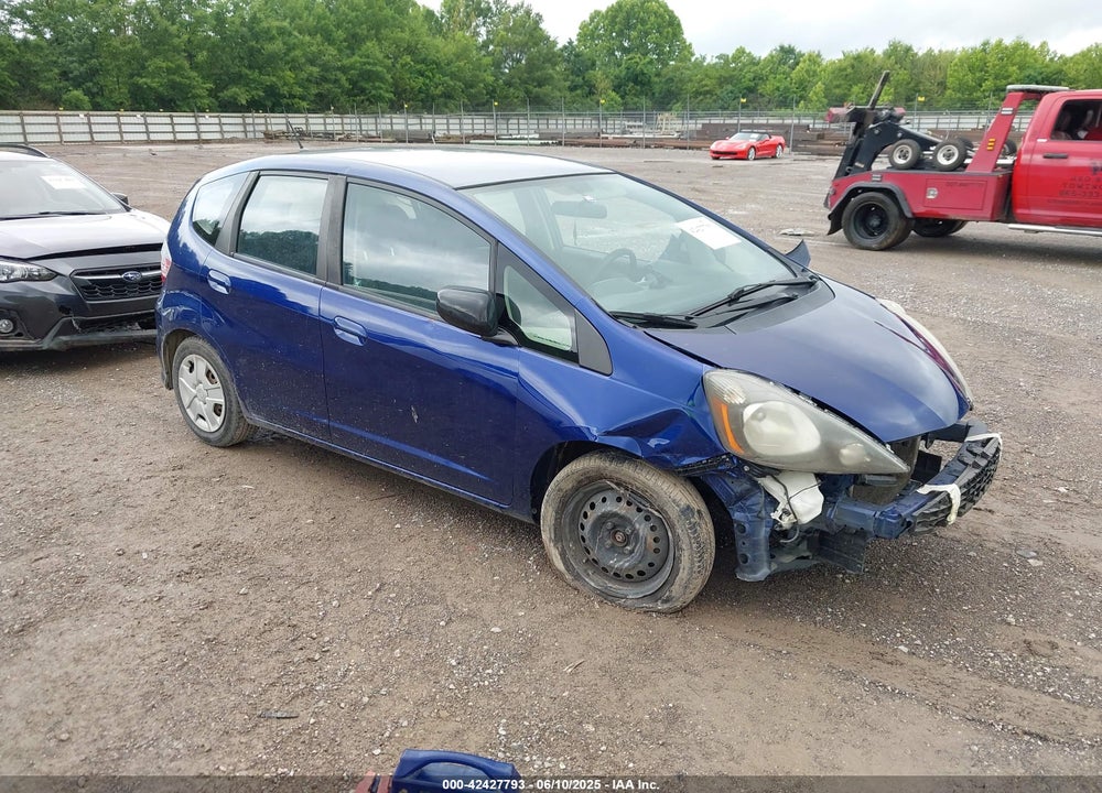 2012 HONDA FIT VIN: JHMGE8H38CC014615