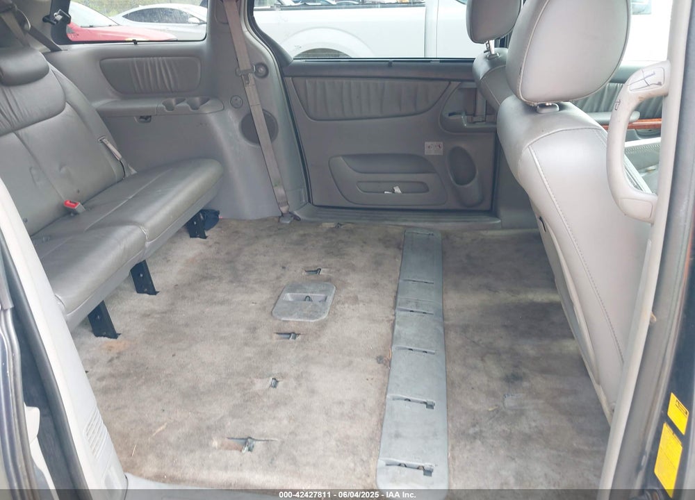 2009 TOYOTA SIENNA XLE VIN: 5TDZK22C99S263134