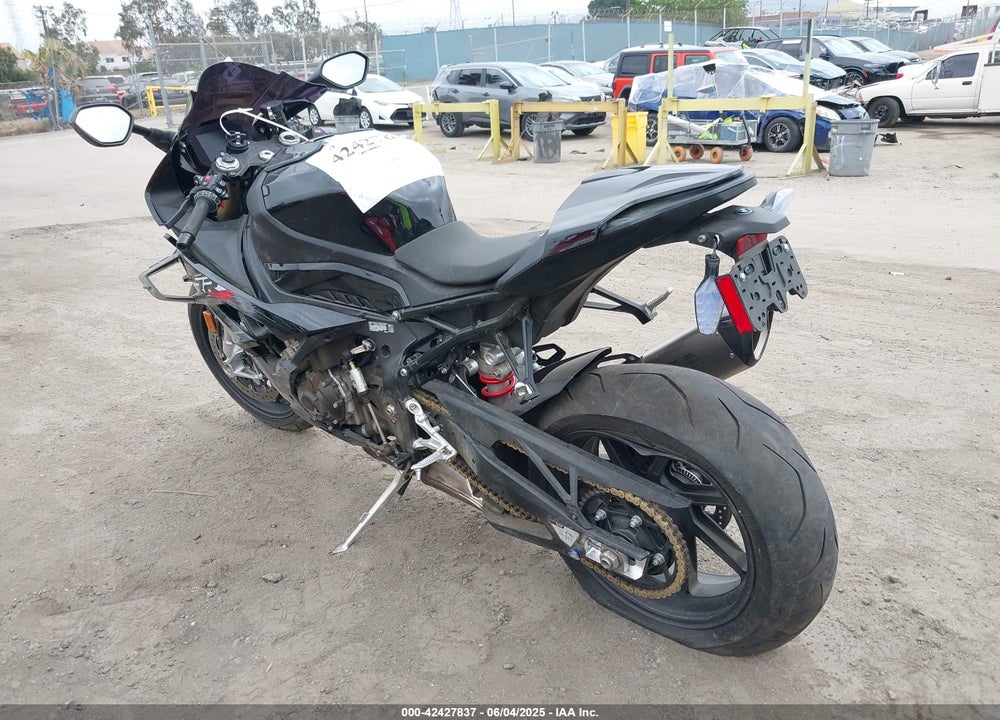 2024 BMW S 1000 RR VIN: WB10E6300R6J90017