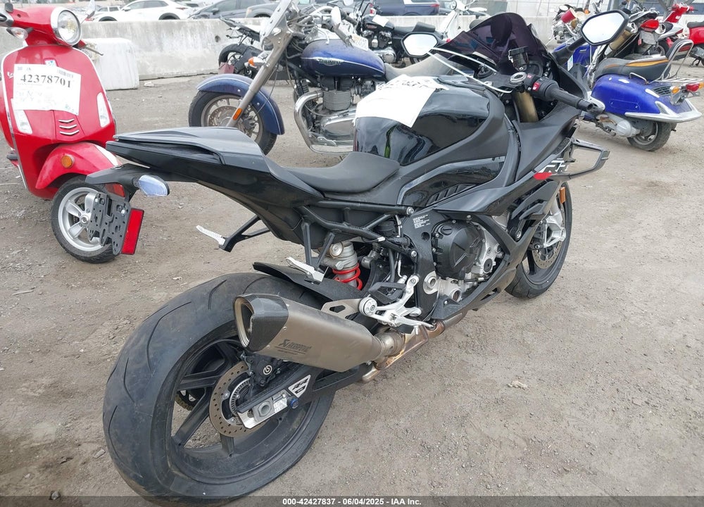 2024 BMW S 1000 RR VIN: WB10E6300R6J90017