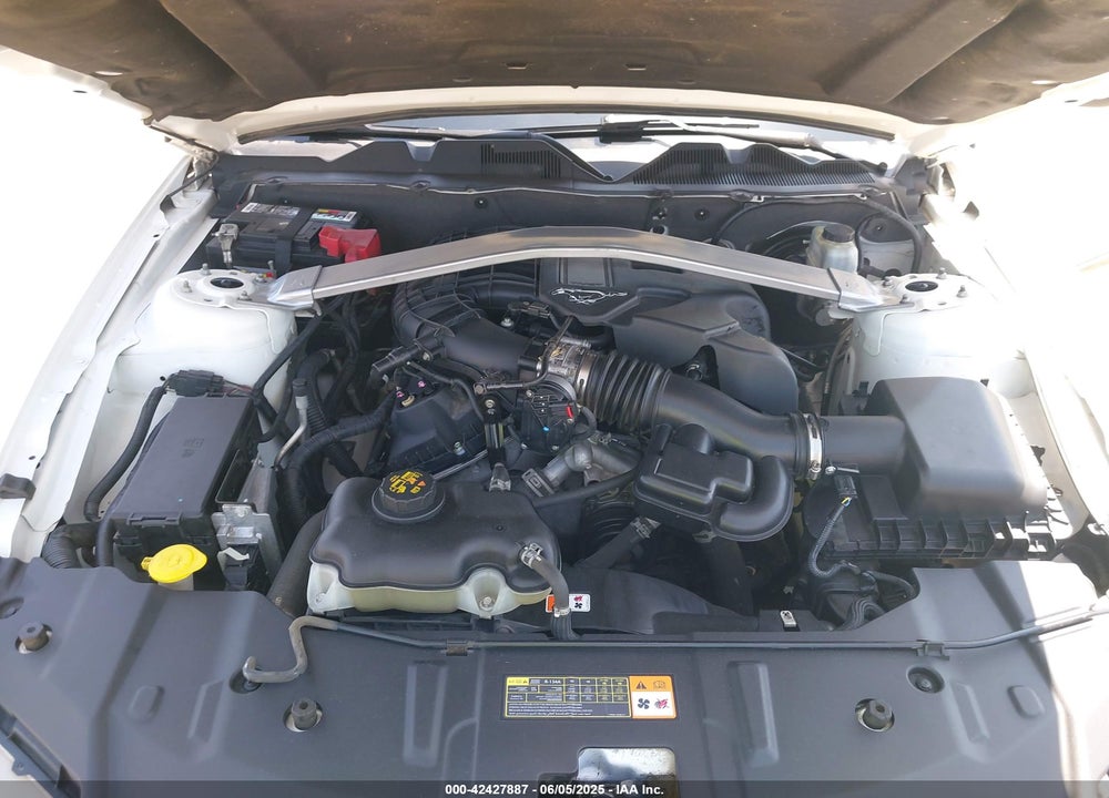 2013 FORD MUSTANG V6 PREMIUM VIN: 1ZVBP8AM4D5271864