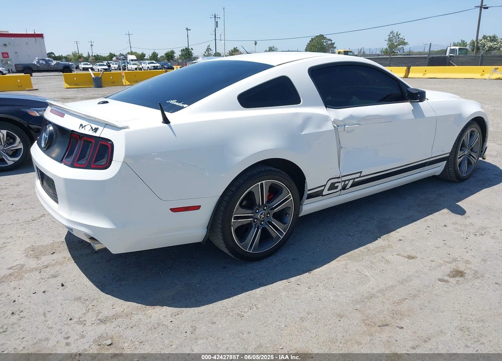 2013 FORD MUSTANG V6 PREMIUM VIN: 1ZVBP8AM4D5271864