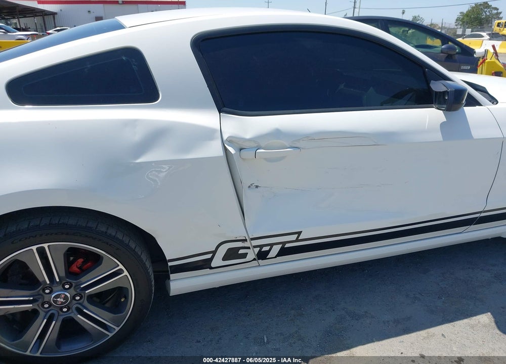 2013 FORD MUSTANG V6 PREMIUM VIN: 1ZVBP8AM4D5271864