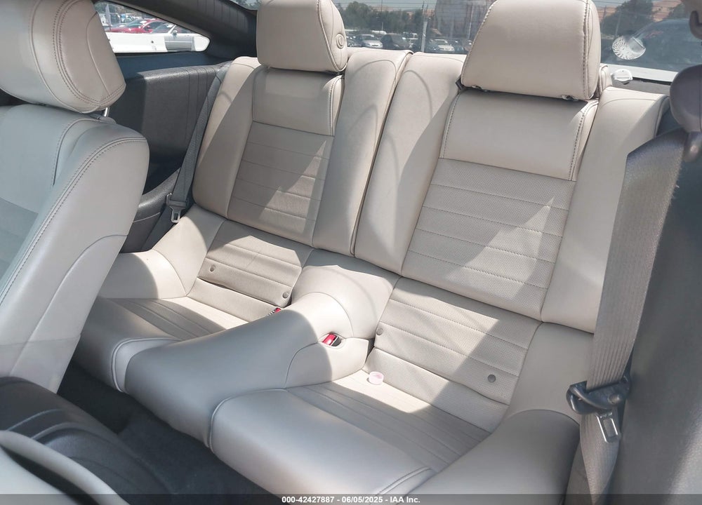 2013 FORD MUSTANG V6 PREMIUM VIN: 1ZVBP8AM4D5271864