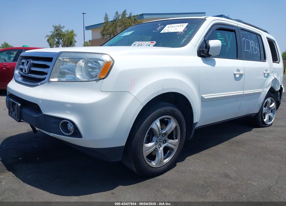 2015 HONDA PILOT VIN: 5FNYF3H59FB032975
