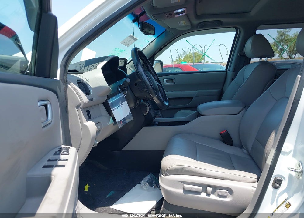2015 HONDA PILOT VIN: 5FNYF3H59FB032975