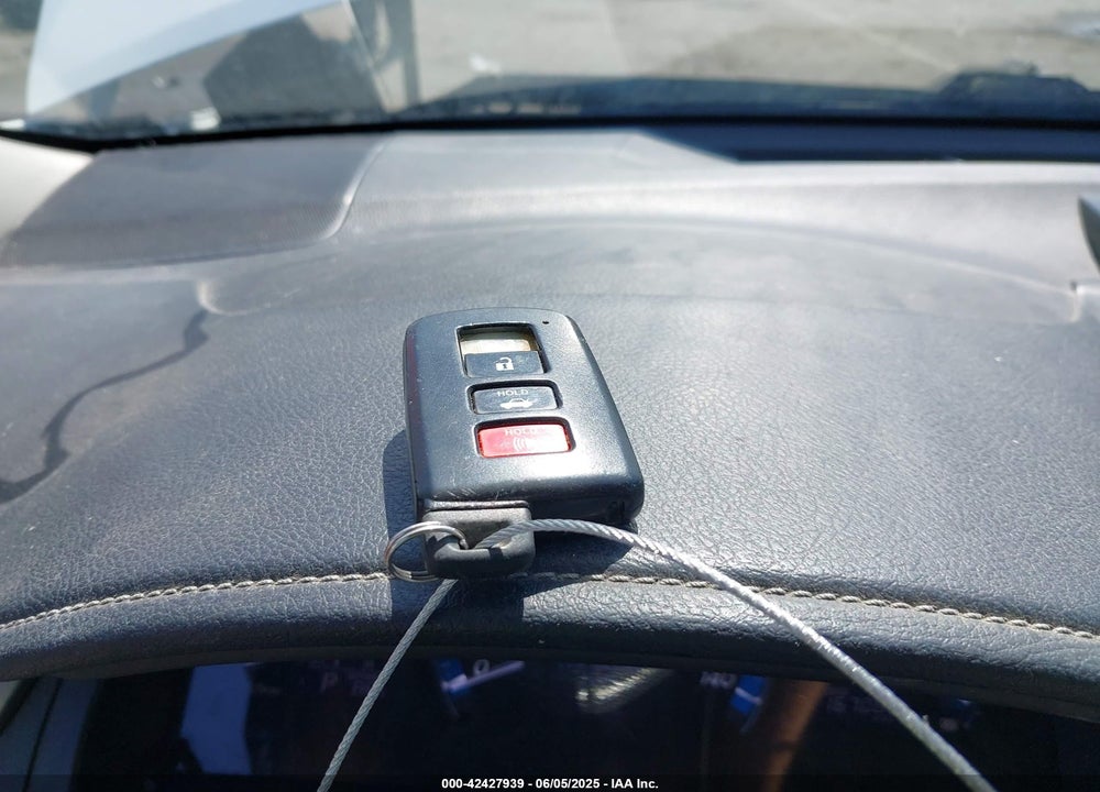 2012 TOYOTA CAMRY HYBRID VIN: 4T1BD1FK3CU058236