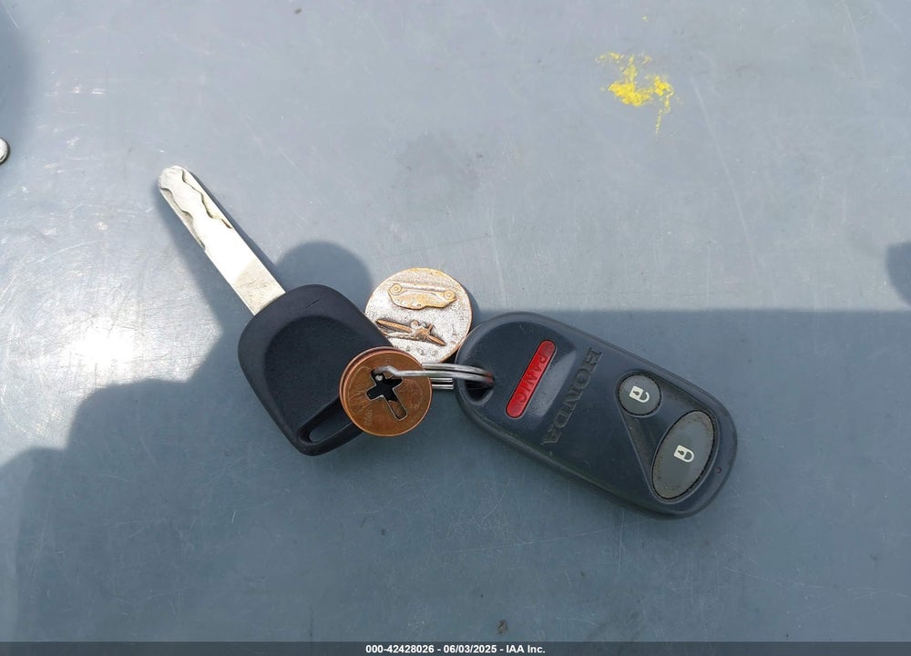 2005 HONDA CIVIC LX VIN: 2HGES16515H630638