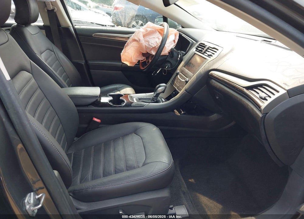 2015 FORD FUSION SE VIN: 3FA6P0HD6FR273066