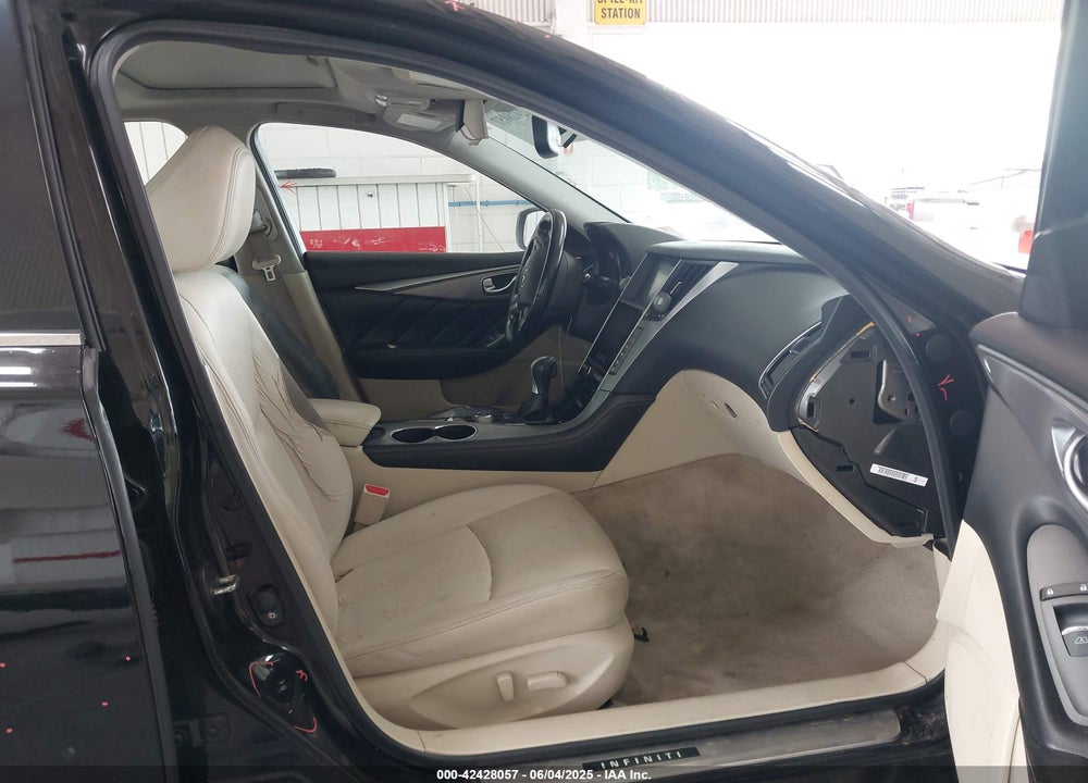2014 INFINITI Q50 VIN: JN1BV7APXEM688557