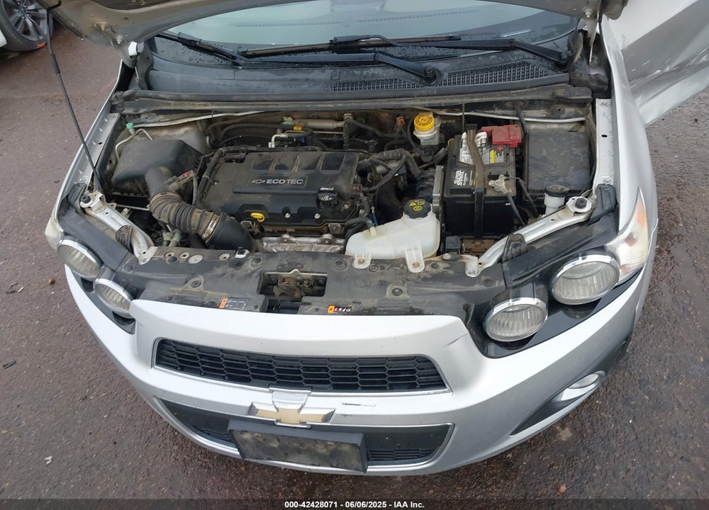 2015 CHEVROLET SONIC VIN: 1G1JE5SB2F4123973