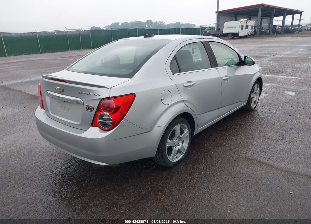 2015 CHEVROLET SONIC VIN: 1G1JE5SB2F4123973