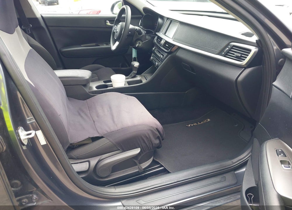 2020 KIA OPTIMA VIN: 5XXGT4L37LG385708