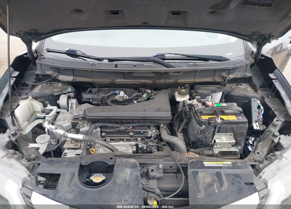 2017 NISSAN ROGUE VIN: 5N1AT2MT5HC884390