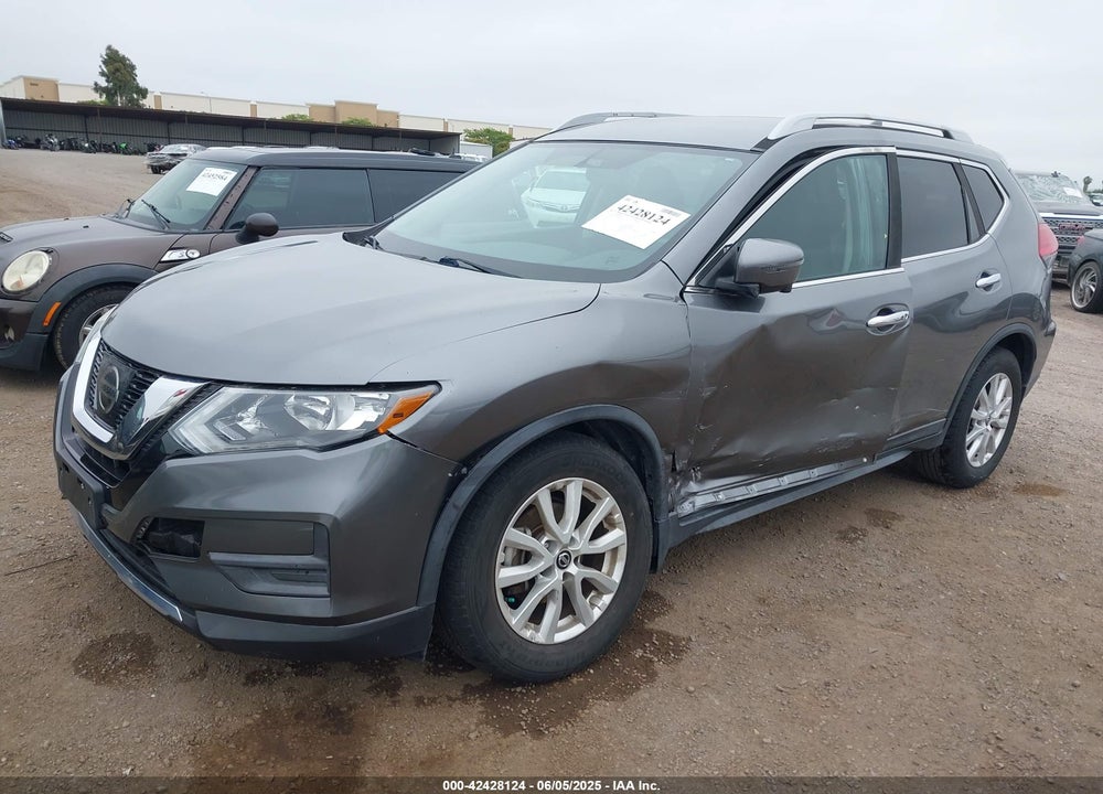 2017 NISSAN ROGUE VIN: 5N1AT2MT5HC884390