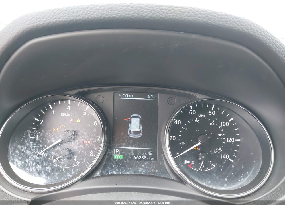 2017 NISSAN ROGUE VIN: 5N1AT2MT5HC884390