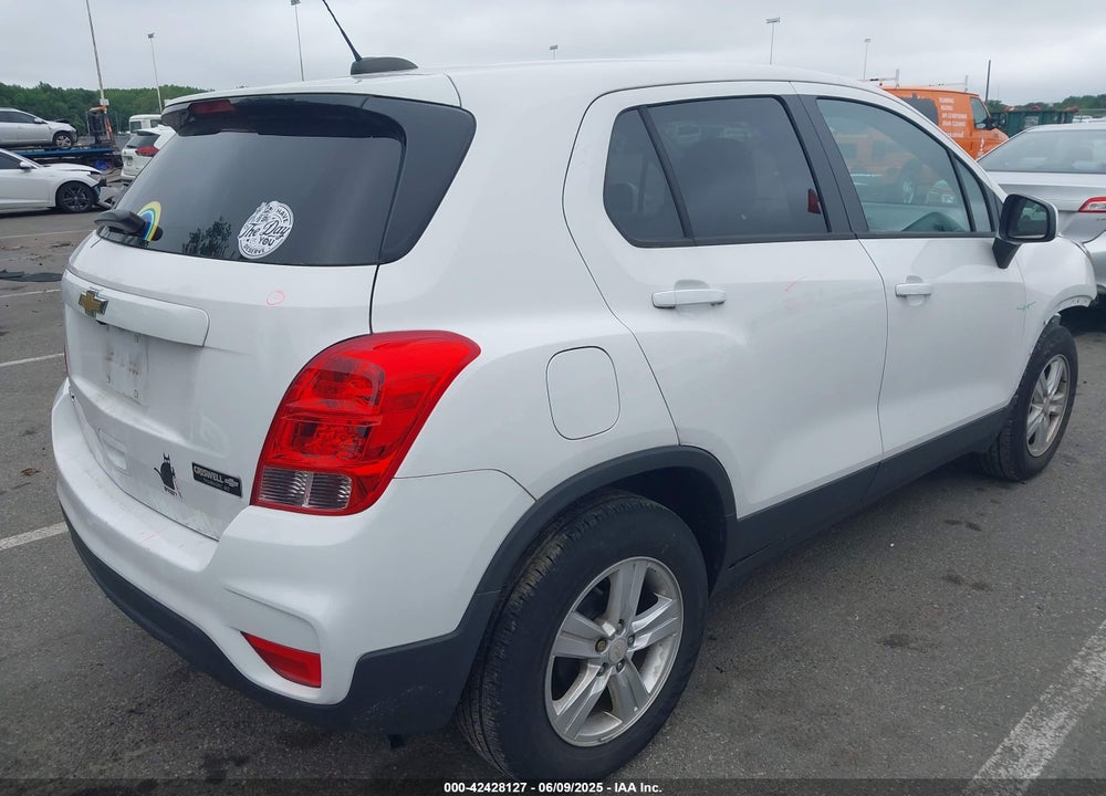 2020 CHEVROLET TRAX FWD LS VIN: 3GNCJKSB1LL304974