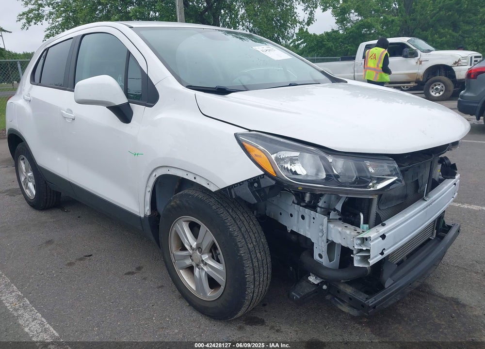 2020 CHEVROLET TRAX FWD LS VIN: 3GNCJKSB1LL304974