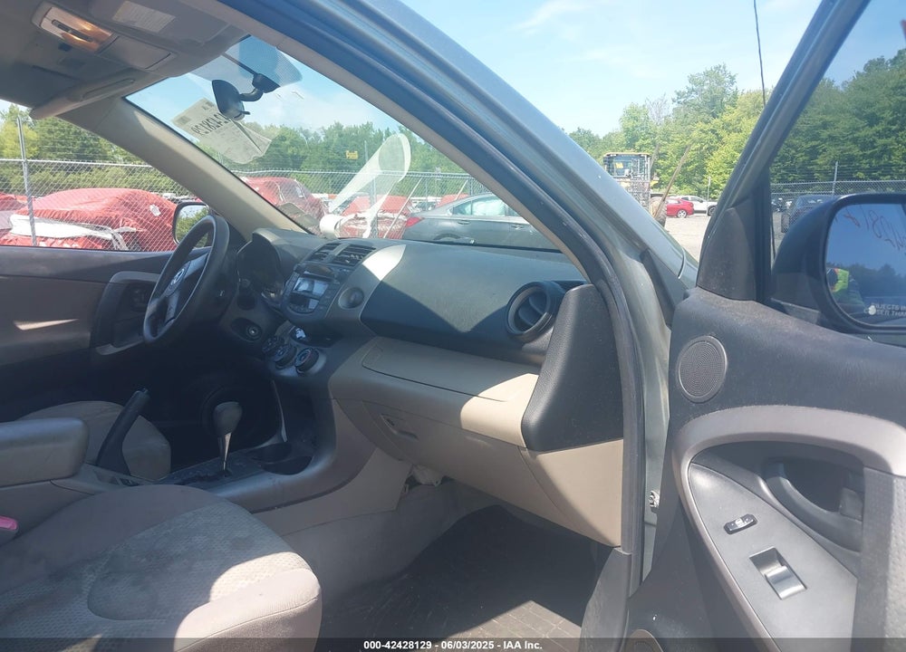 2007 TOYOTA RAV4 VIN: JTMBD33V175105648
