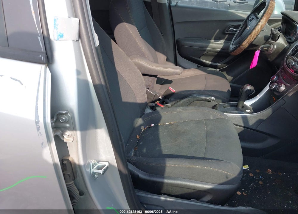 2019 CHEVROLET TRAX LS VIN: 3GNCJKSB3KL403889