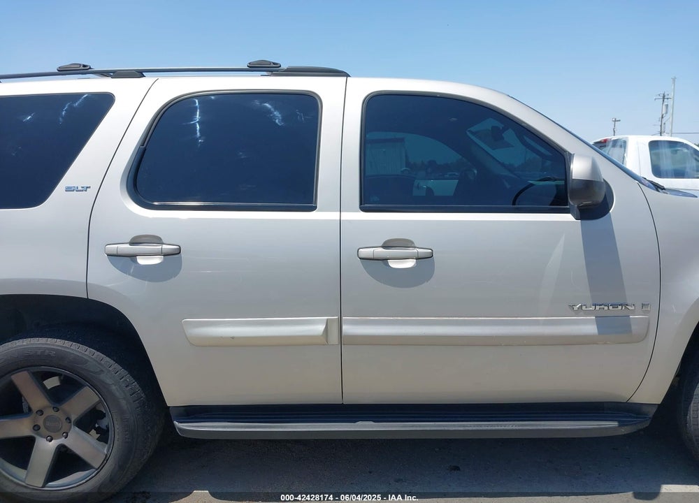 2007 GMC YUKON SLT VIN: 1GKFK13027R169677