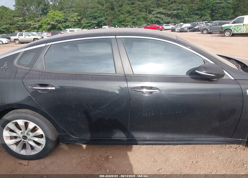 2017 KIA OPTIMA LX VIN: 5XXGT4L32HG123909