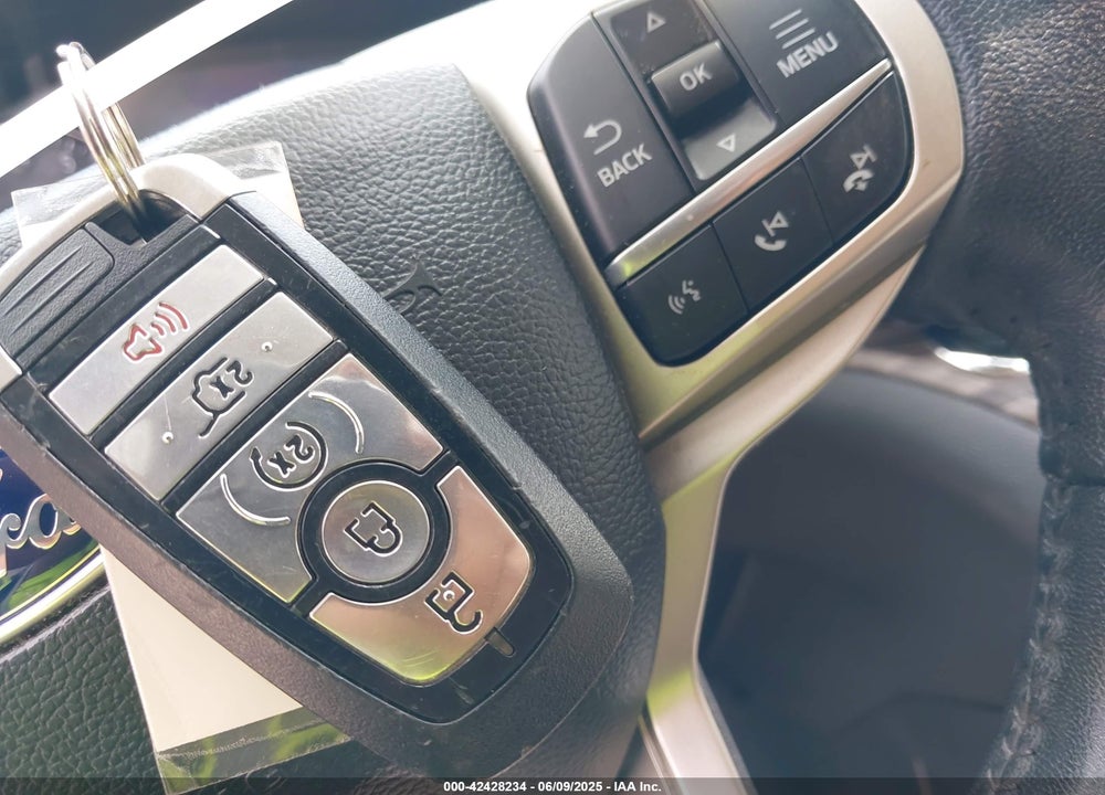 2023 FORD EXPLORER VIN: 1FMSK7FH3PGA23620