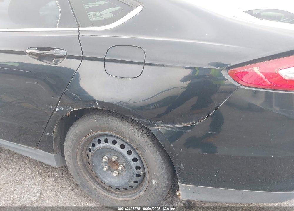 2014 FORD FUSION S VIN: 3FA6P0G70ER293520