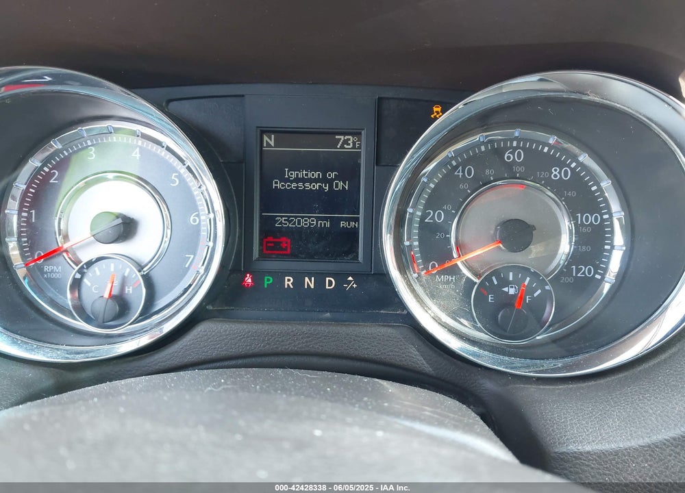 2014 CHRYSLER TOWN & COUNTRY TOURING VIN: 2C4RC1BG6ER453843