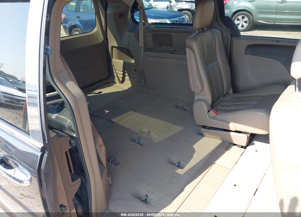 2014 CHRYSLER TOWN & COUNTRY TOURING VIN: 2C4RC1BG6ER453843