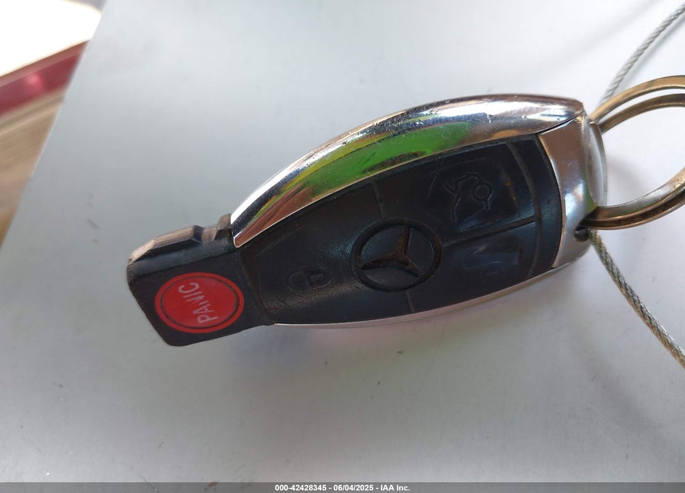 2001 MERCEDES-BENZ E 320 VIN: WDBJF65J31B357006