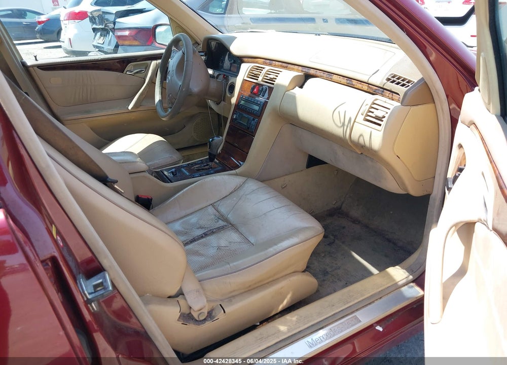 2001 MERCEDES-BENZ E 320 VIN: WDBJF65J31B357006