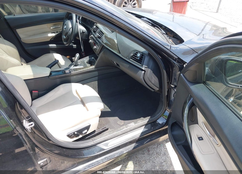 2015 BMW 3 SERIES VIN: WBA3A5G5XFNS85209