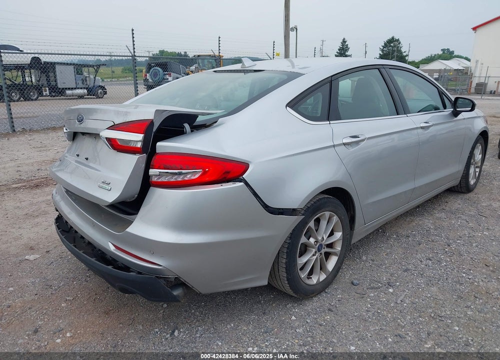 2019 FORD FUSION SE VIN: 3FA6P0HD4KR255398