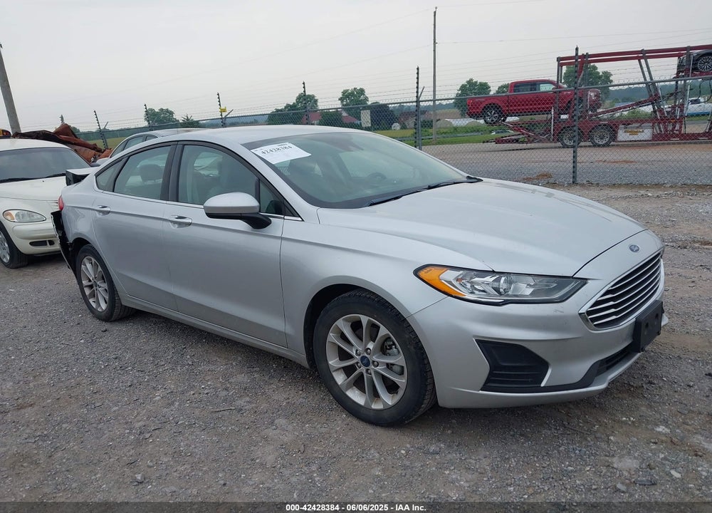 2019 FORD FUSION SE VIN: 3FA6P0HD4KR255398