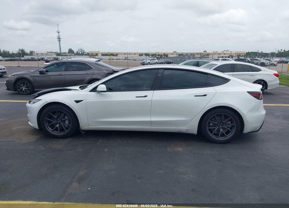 2024 TESLA MODEL 3 VIN: 5YJ3E1EA5RF725209