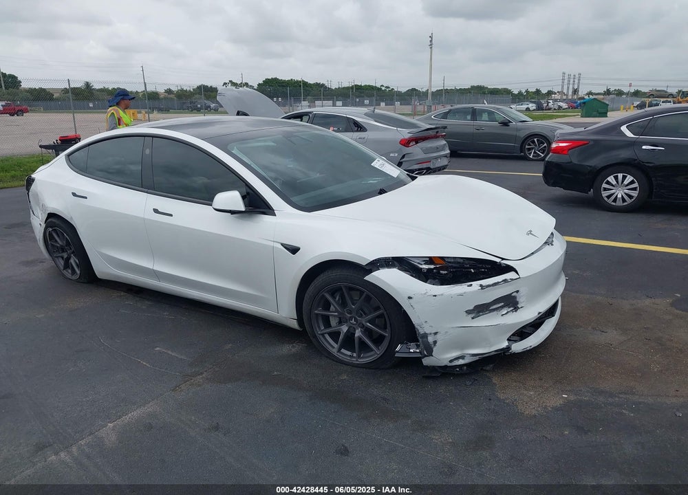 2024 TESLA MODEL 3 VIN: 5YJ3E1EA5RF725209