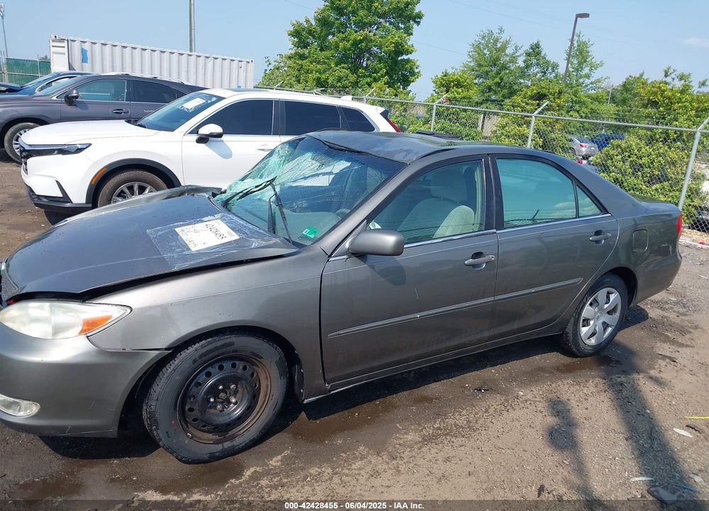 2003 TOYOTA CAMRY XLE VIN: 4T1BE30K03U712708