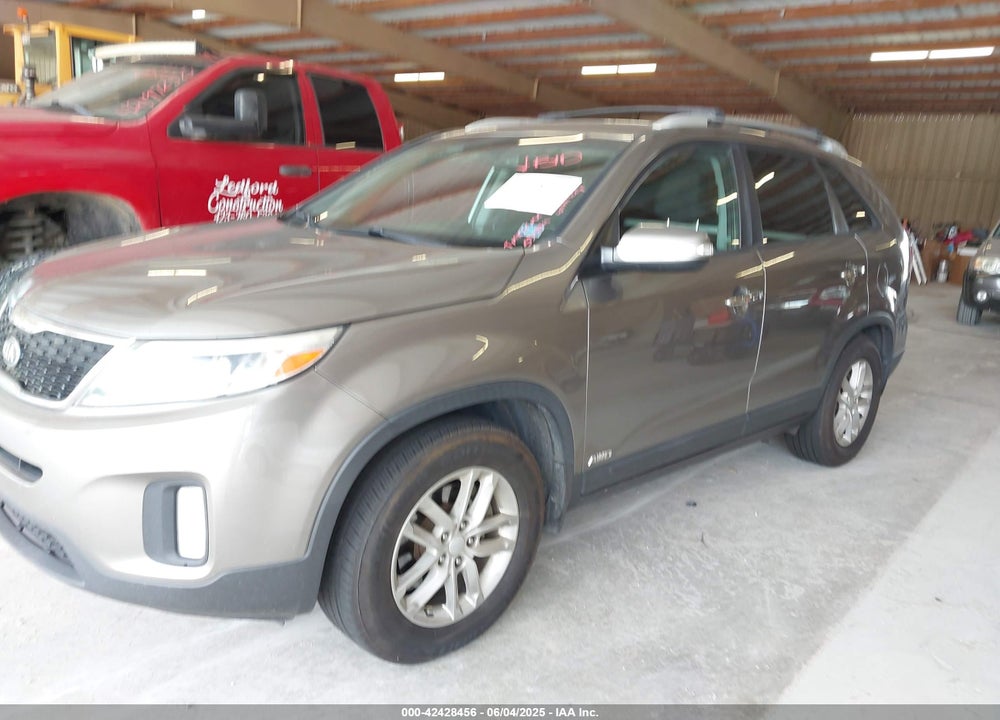 2014 KIA SORENTO VIN: 5XYKTCA65EG531894