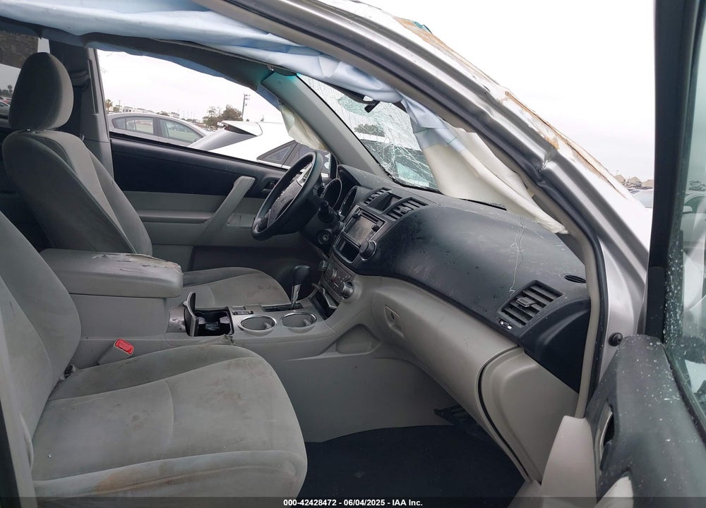 2013 TOYOTA HIGHLANDER BASE PLUS V6 VIN: 5TDZK3EH3DS118256