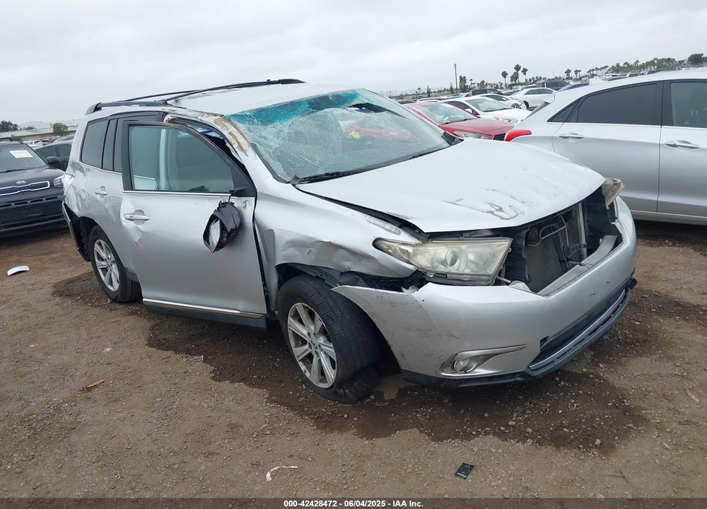 2013 TOYOTA HIGHLANDER BASE PLUS V6 VIN: 5TDZK3EH3DS118256