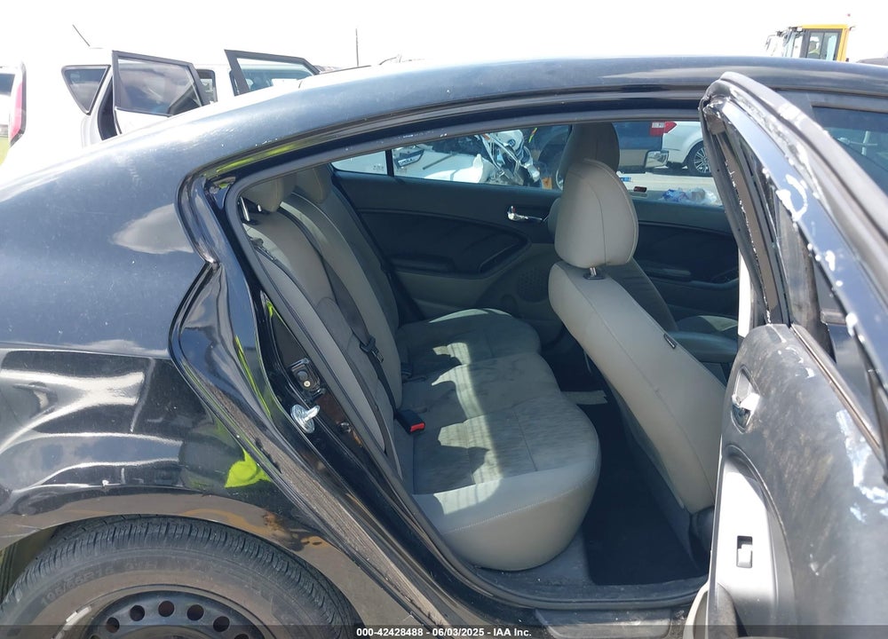 2015 KIA FORTE VIN: KNAFK4A64F5375008