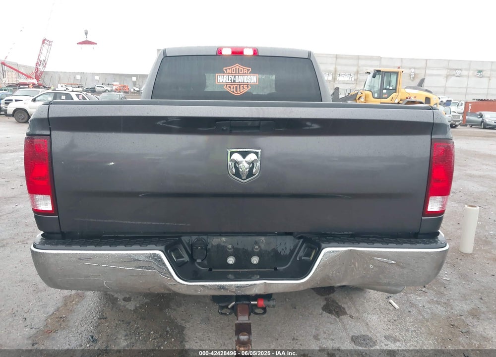 2019 RAM 1500 CLASSIC VIN: 1C6RR6FG7KS540500
