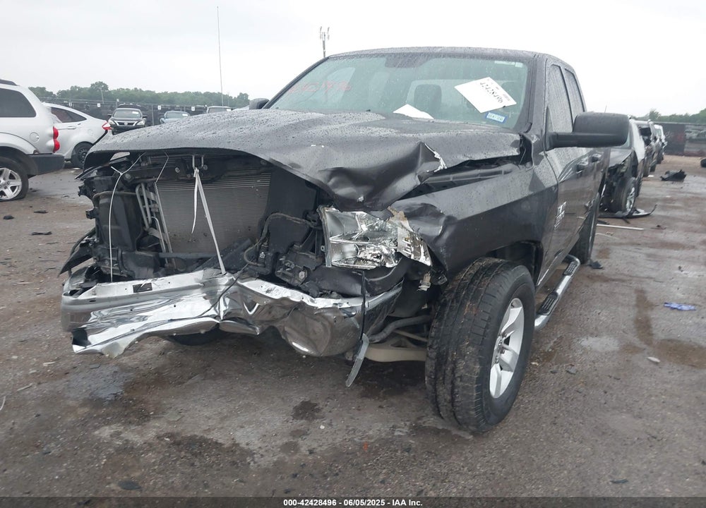 2019 RAM 1500 CLASSIC VIN: 1C6RR6FG7KS540500