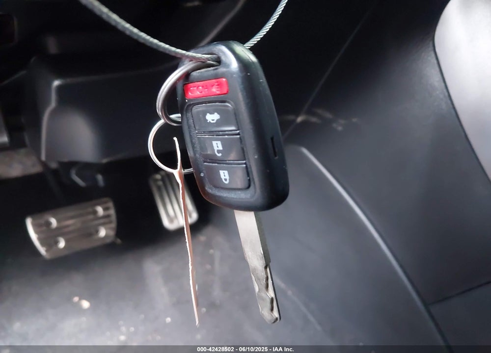 2017 HONDA ACCORD VIN: 1HGCR2F56HA219330