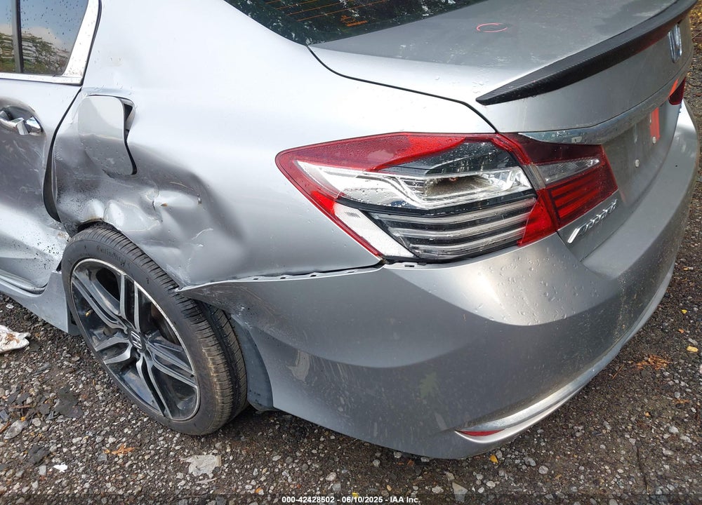 2017 HONDA ACCORD VIN: 1HGCR2F56HA219330