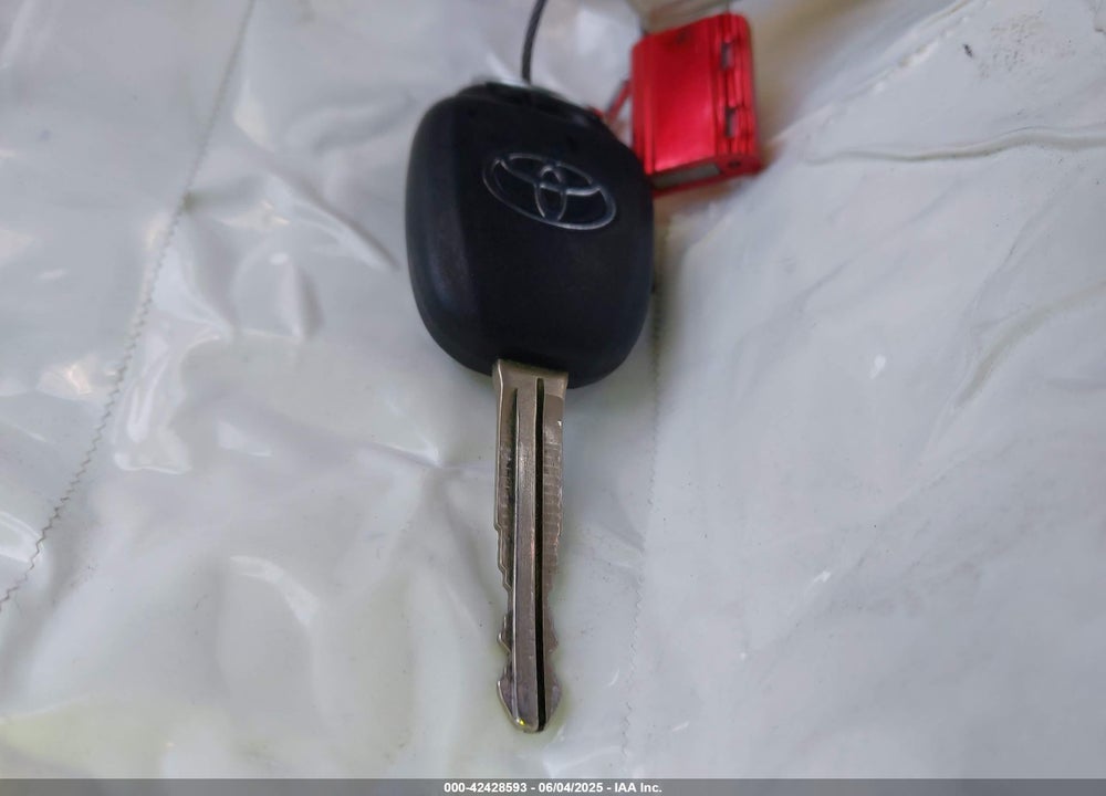 2019 TOYOTA COROLLA VIN: 5YFBURHE7KP909475